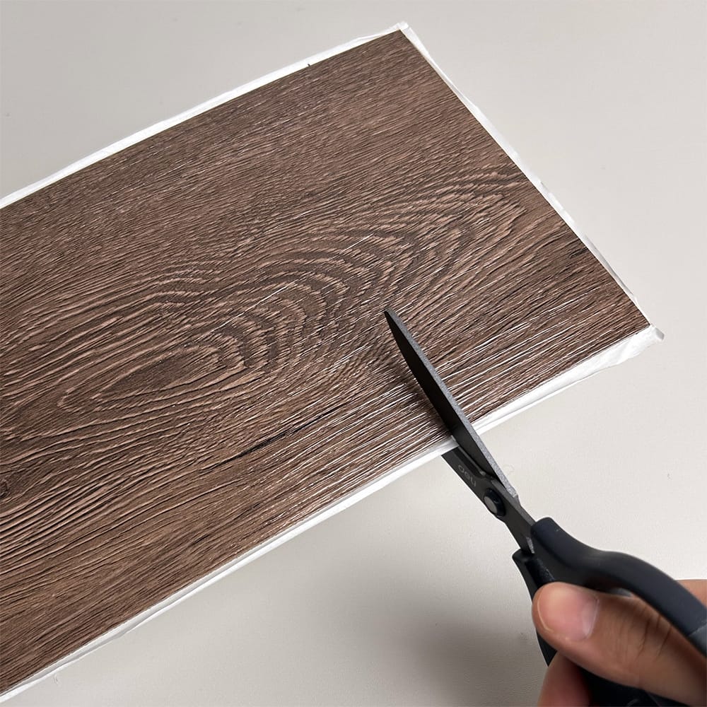 Peel and stick vinyl floor planks - 91 X 15 cm (36pcs in a pack) covering 54sqft area- Brown