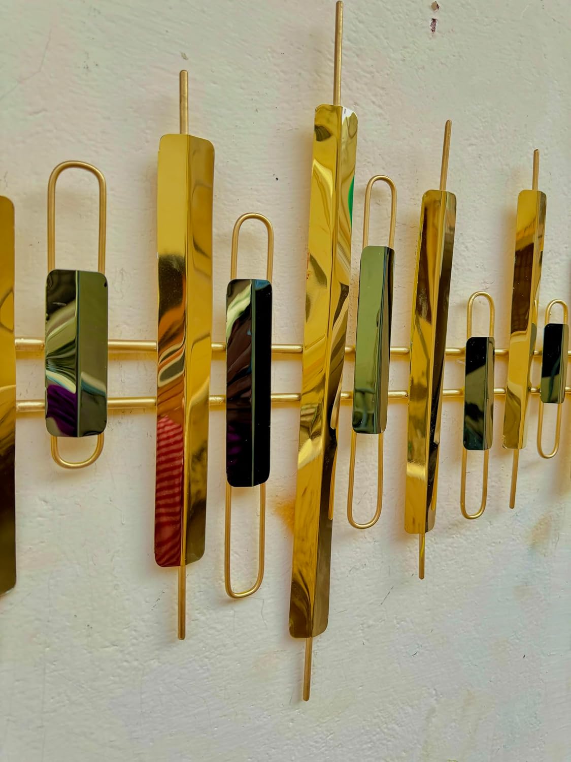 Metal Wall Art Sculpture Wall Hanging -Abstract Golden Stripes