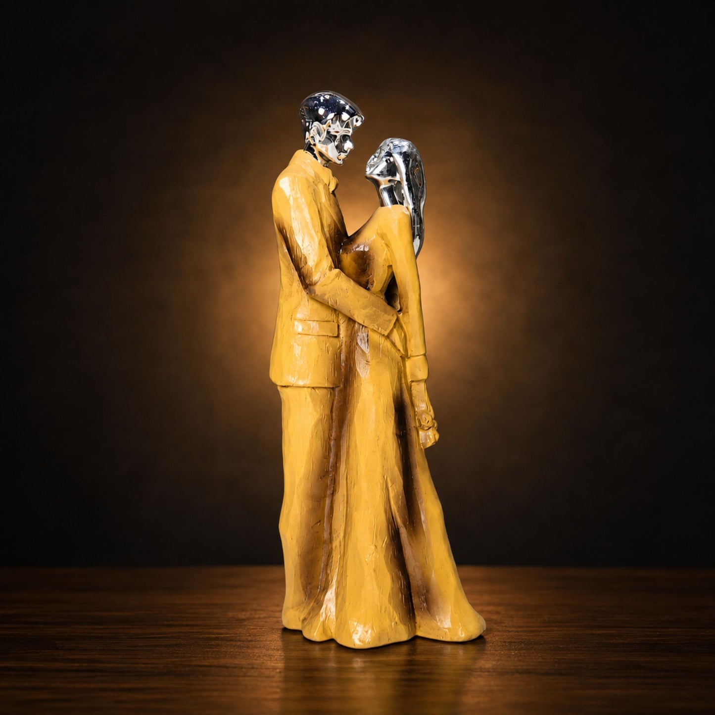 Abstract Modern Romantic Couple Figurine Sculpture Showpiece for Home Decor -2